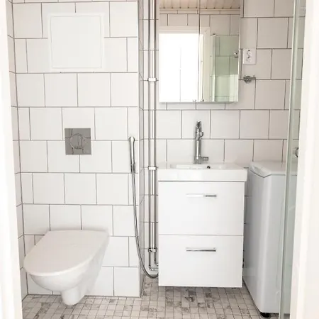 2ndhomes Cozy High-quality Studio In Kluuvi With Balcony