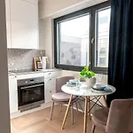 2ndhomes Cozy High-quality Studio In Kluuvi With Balcony * هلسنكي