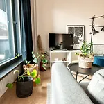 شقة 2ndhomes Cozy High-quality Studio In Kluuvi With Balcony *