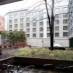 شقة 2ndhomes Cozy High-quality Studio In Kluuvi With Balcony