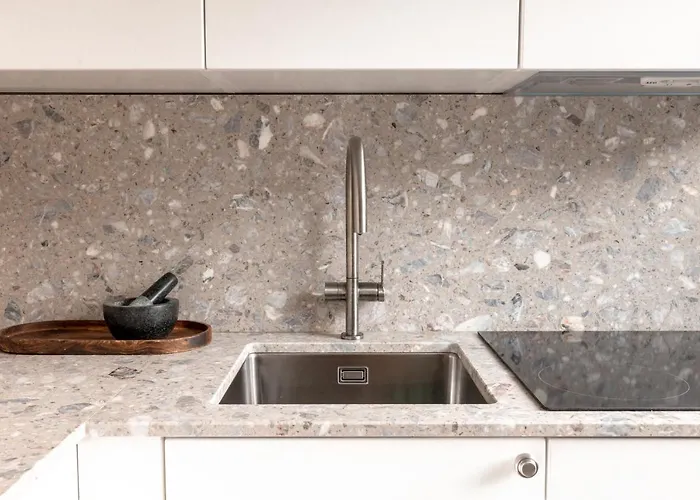 2ndhomes Cozy High-quality Studio In Kluuvi With Balcony Apartment Helsinki